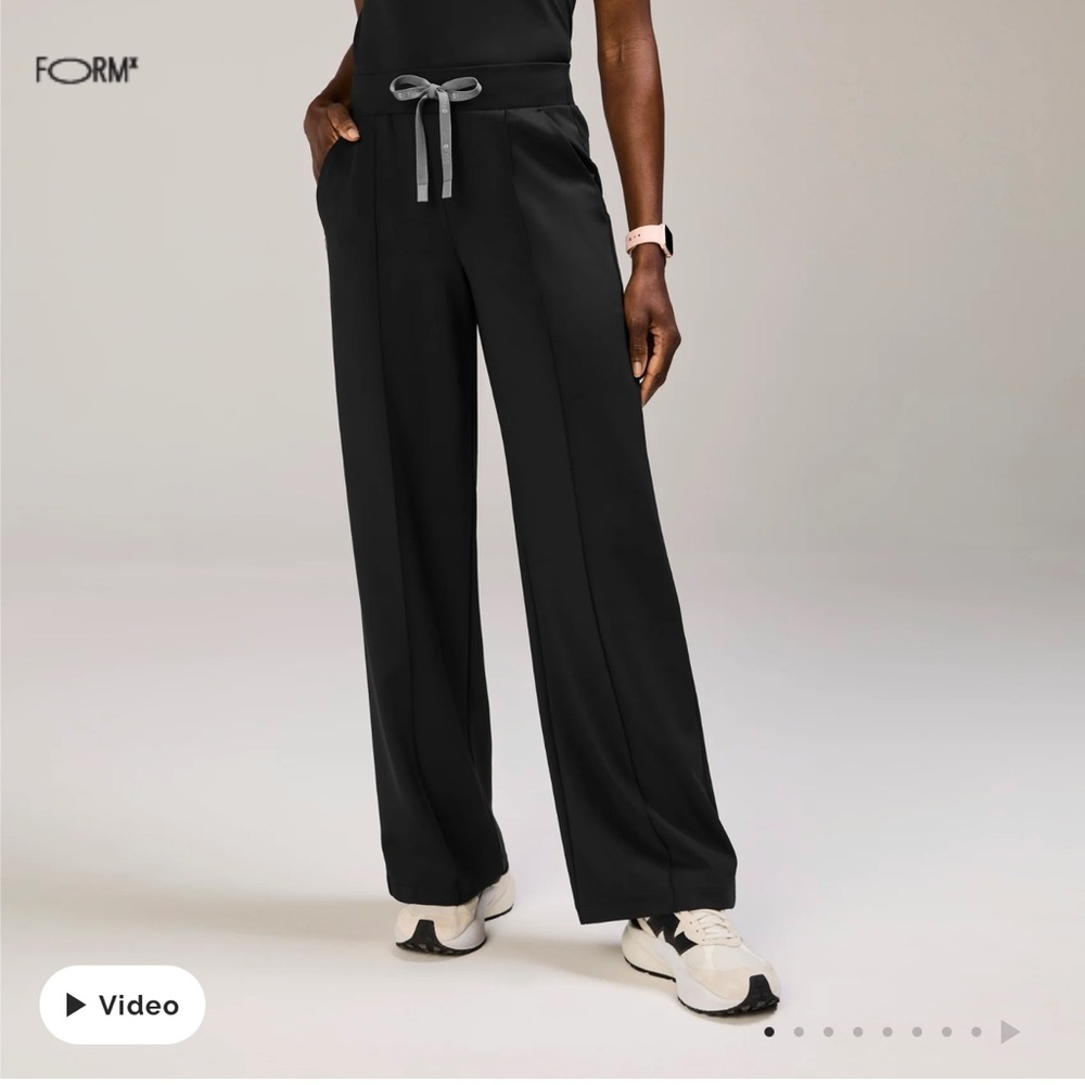 Women's Black Wide-Leg Pants